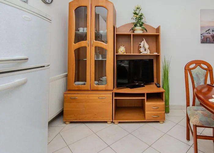 Markovic 4 By Interhome *