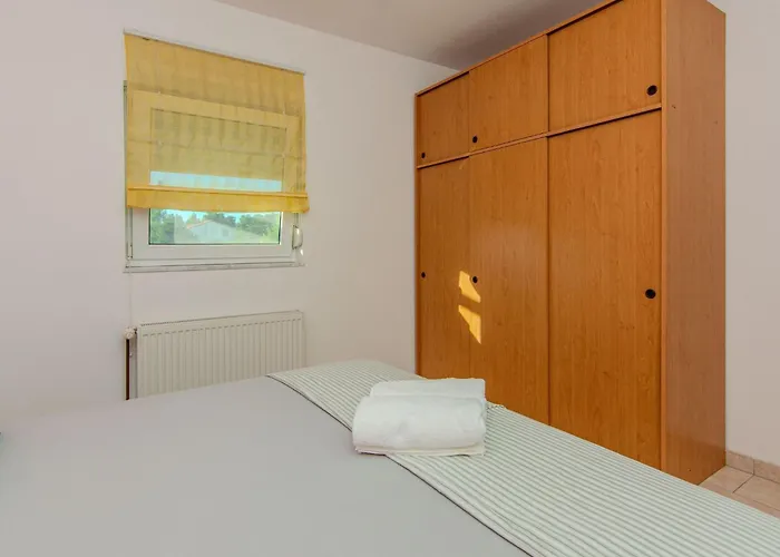 Markovic 4 By Interhome